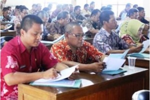 Ratusan pejabat eselon VIa saat mengikuti uji kompetensi.